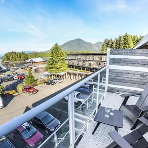 Tofino Resort + Marina